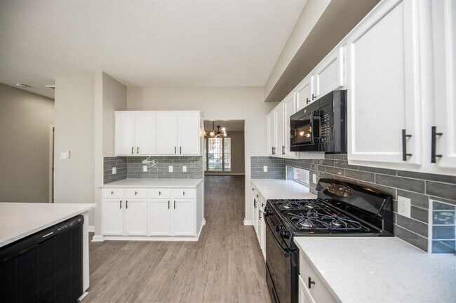 Building Photo - 14011 Cypress Falls Dr