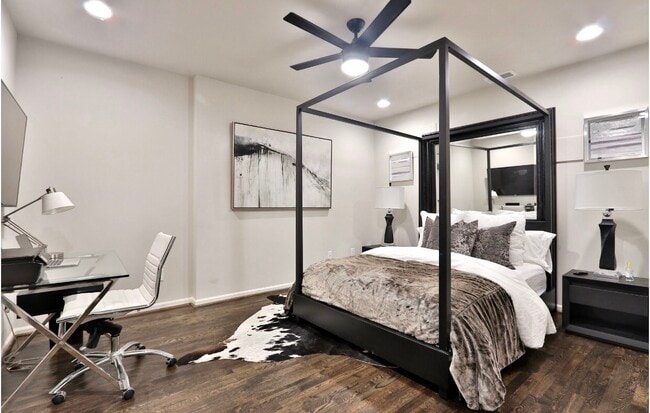 Building Photo - 4379 Strand Dr