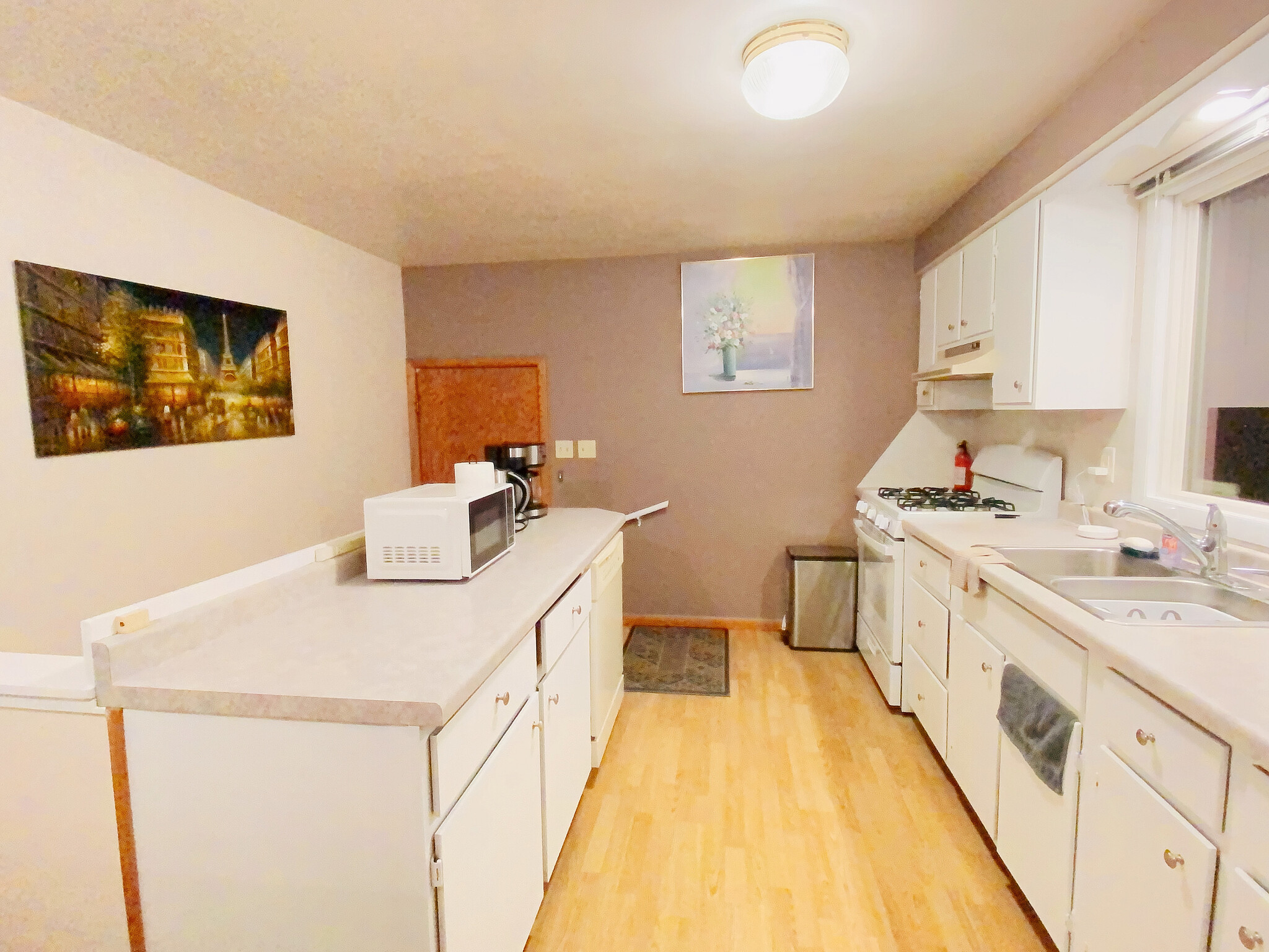 Kitchen - 3292 Marthas Ln