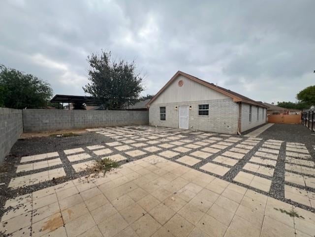 Building Photo - 408 Badajoz Ln