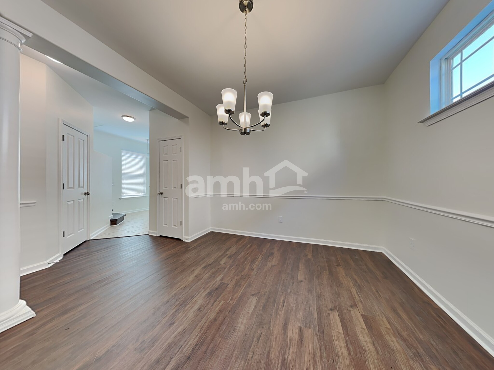Building Photo - 70 Summer Hill Way