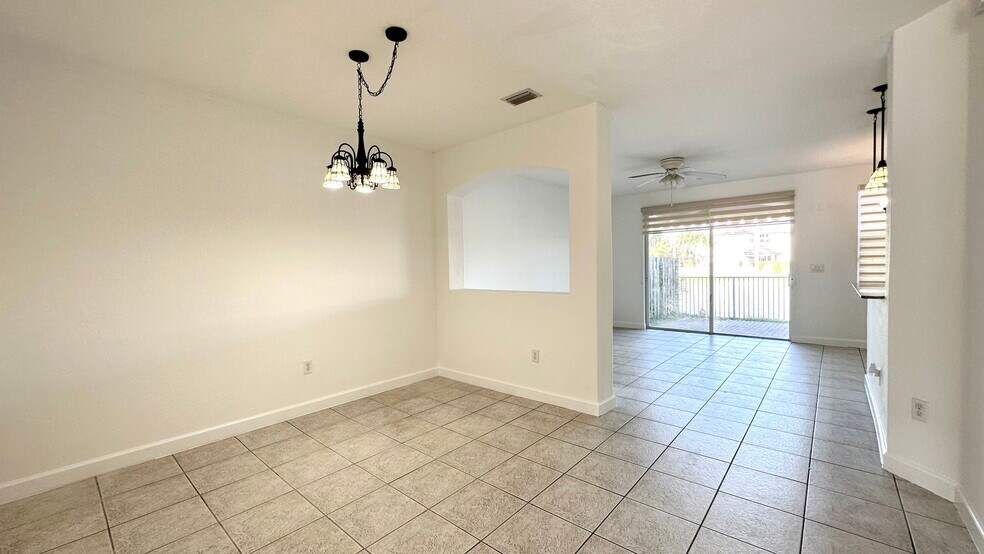 Building Photo - 10911 NW 79th St