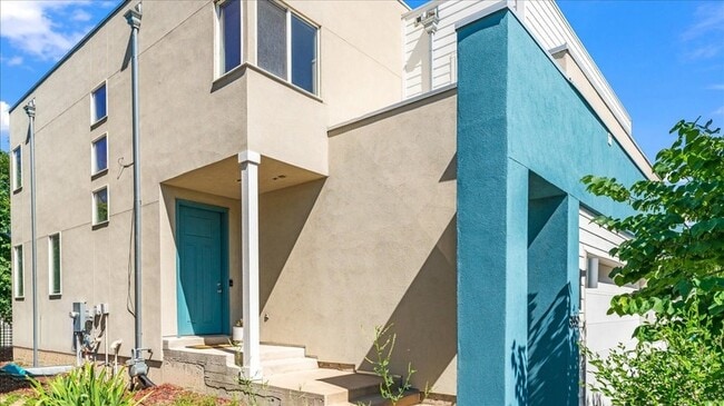 Building Photo - 3552 Terra Sol Dr