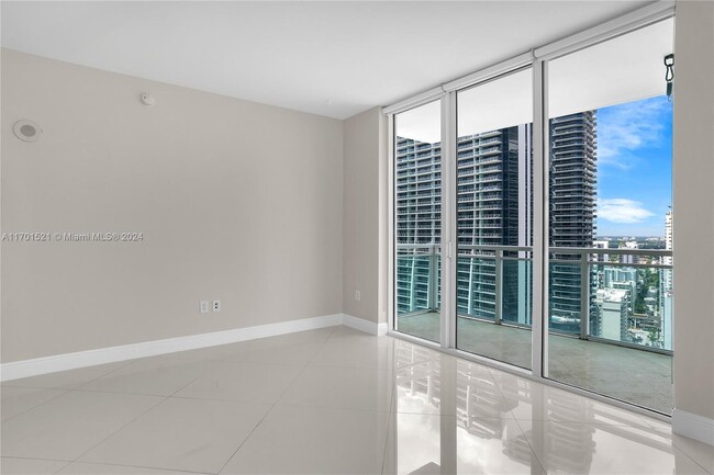 Building Photo - 951 Brickell Ave