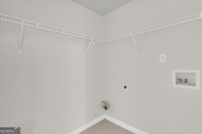 Building Photo - 2343 Cove Lake Way