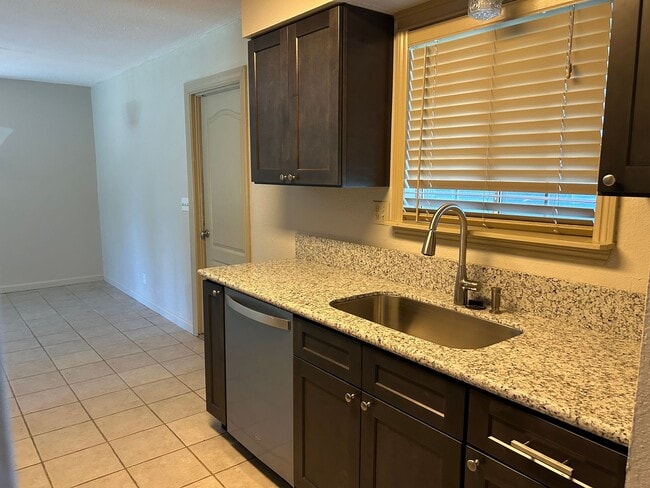 Building Photo - Lots of NEW