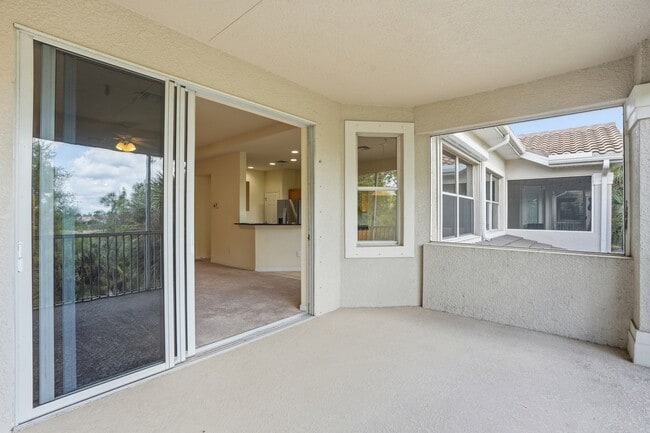 Building Photo - 12854 Carrington Cir