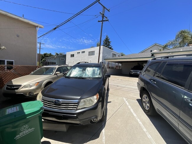 Building Photo - 1948 Reed Ave