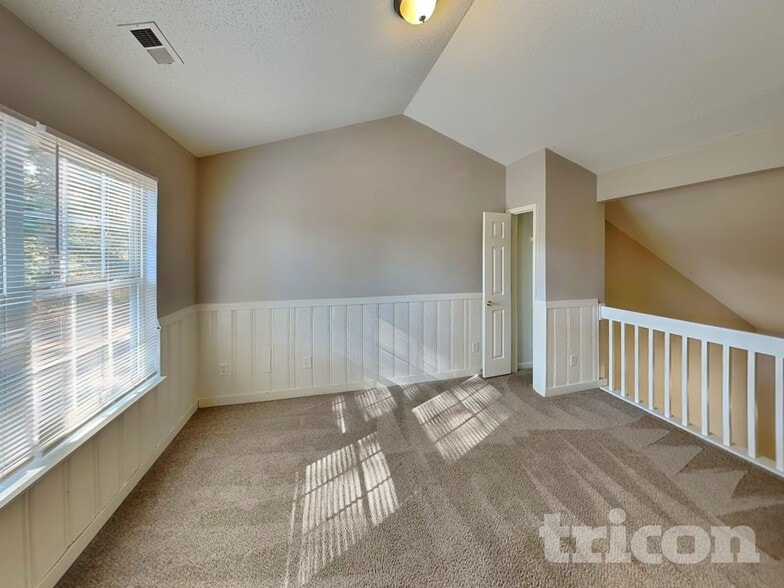 Building Photo - 12360 Hennigan Pl Ln