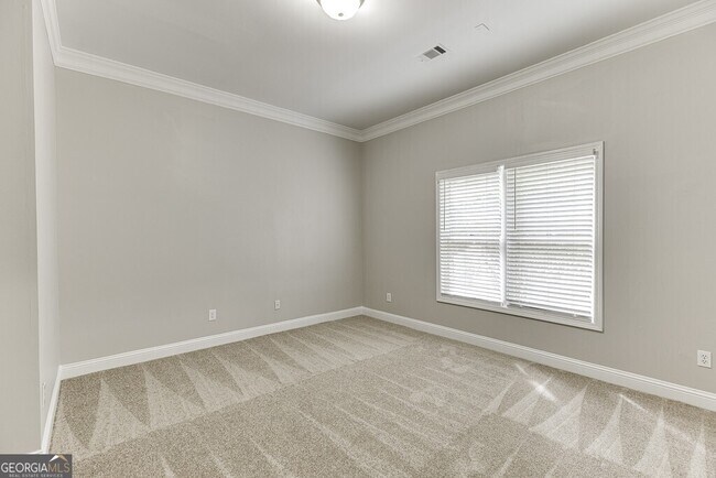 Building Photo - 9345 Riverclub Pkwy
