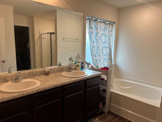 Building Photo - 503 Merganser Way