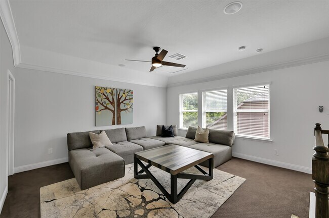 Building Photo - 98 Lindenberry Cir