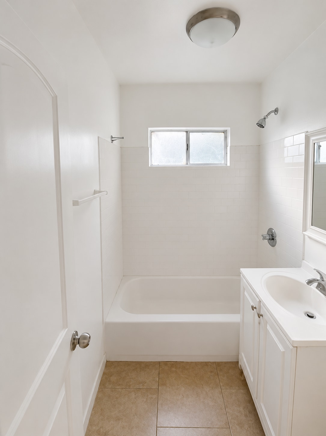 Building Photo - 2521 Hillcrest Dr