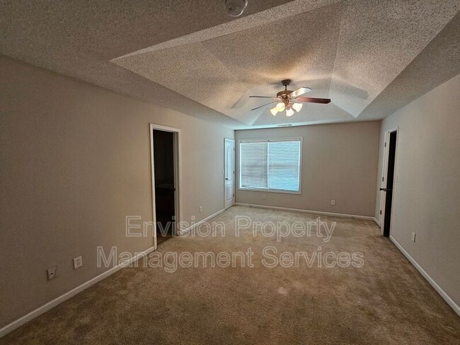 Building Photo - 3392 Hidden Stream Ct