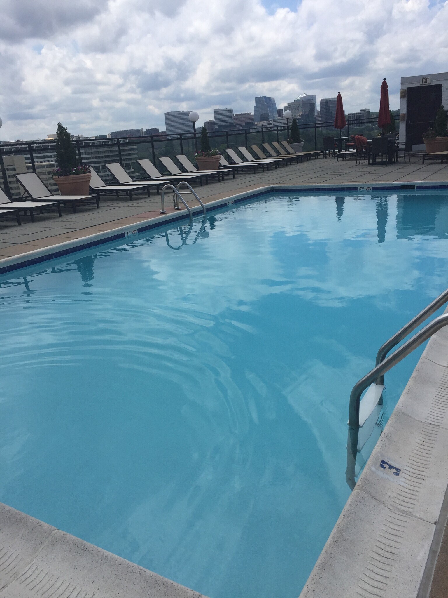 Building Photo - 950 25th St NW