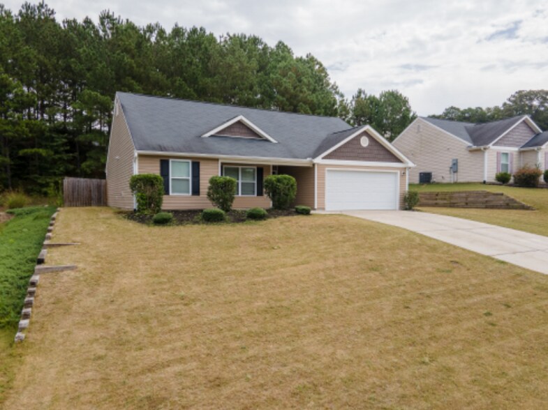 Building Photo - 2026 Jessica Dr