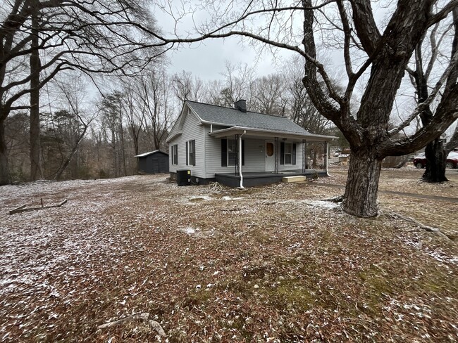 Building Photo - 1305 1st St