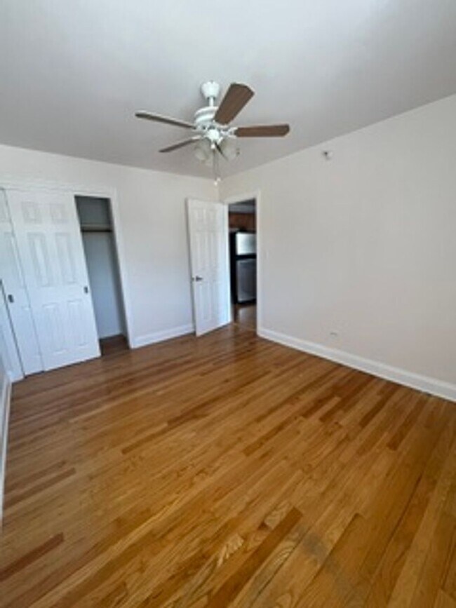 Building Photo - Salem Village Apartments LLC