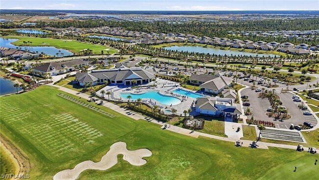 Building Photo - 15940 Grassland Ln