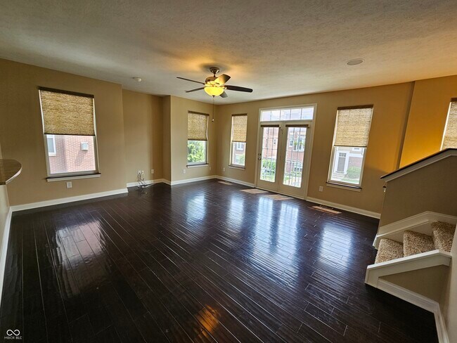 Building Photo - 415 Alden Way