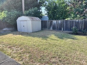 Building Photo - 3515 Shafer Dr
