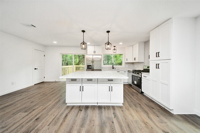 Building Photo - 33 Kittiwake Ct
