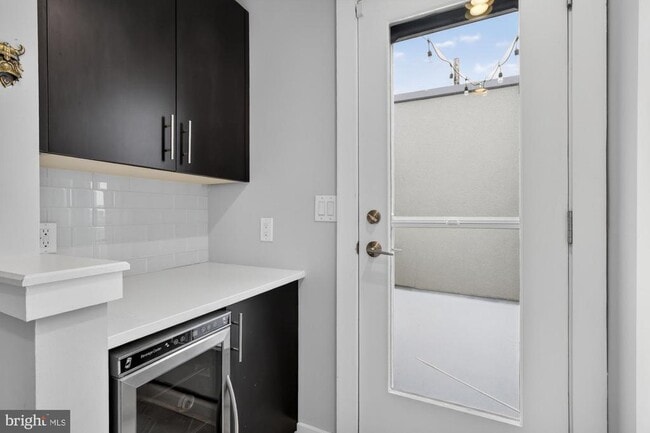 Building Photo - 151 N 2nd St