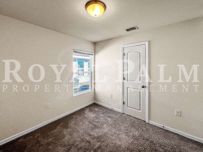 Building Photo - 3BR/2BA Duplex in Vistanna Villas | Garage + Resort Pool!