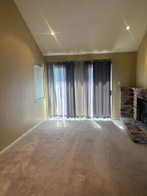 Building Photo - 1083 Chadwick Cir