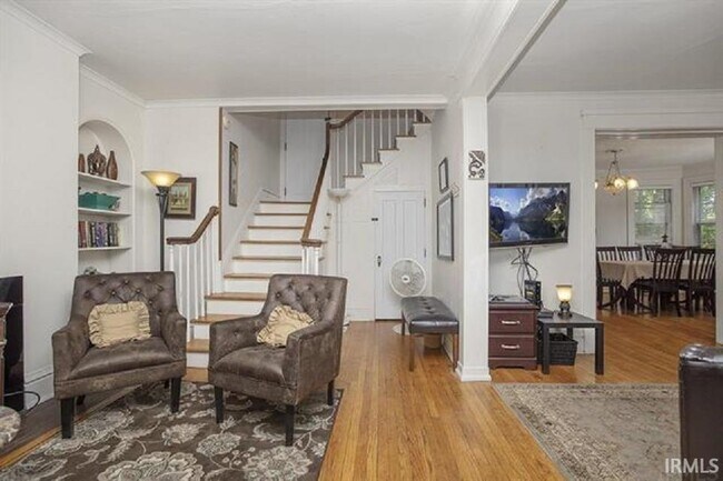 Building Photo - 321 Lamonte Terrace