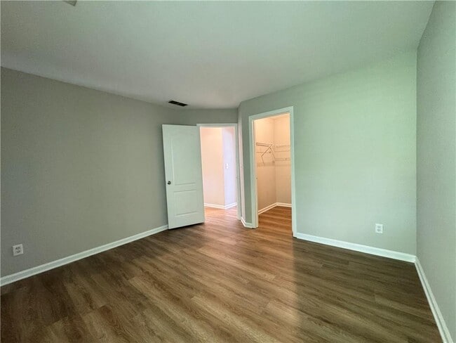 Building Photo - 7280 Devonhall Way