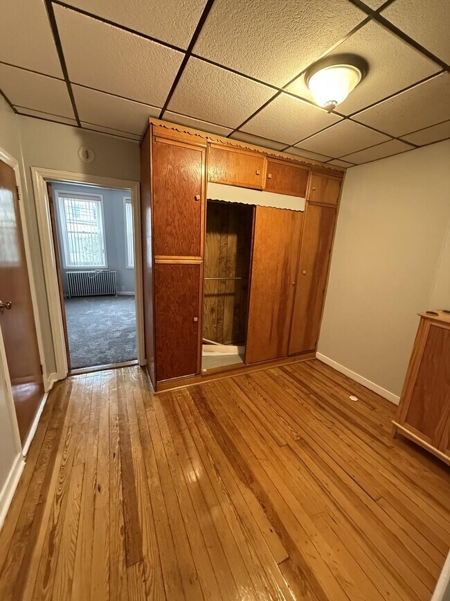 Building Photo - 169 Beacon Ave
