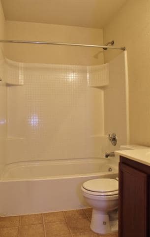 Building Photo - 229 Colt Dr