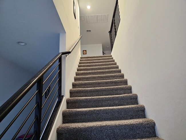 Building Photo - 12774 E Joffroy Dr
