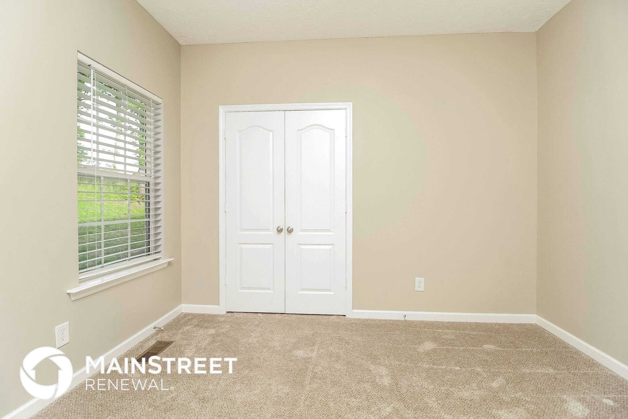 Building Photo - 1740 Woodland Pointe Dr