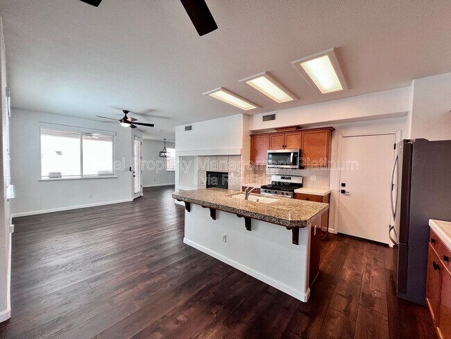 Building Photo - 1766 Glen Oban Ln