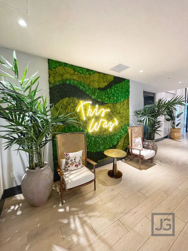 Lobby Area - 440 Westree Ln