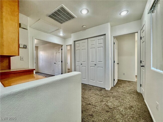 Building Photo - 11901 Fairfax Ridge St