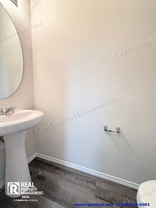 Building Photo - 4009 Bighorn Dr