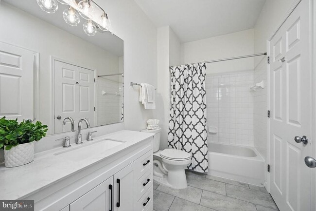 Building Photo - 42496 Mayflower Terrace