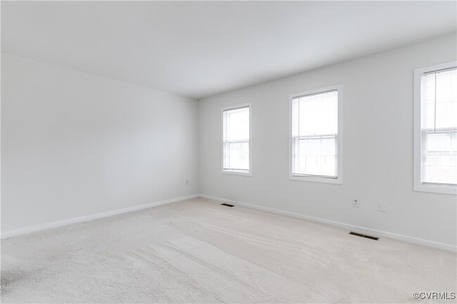 Building Photo - 5543 Forest Hill Ave