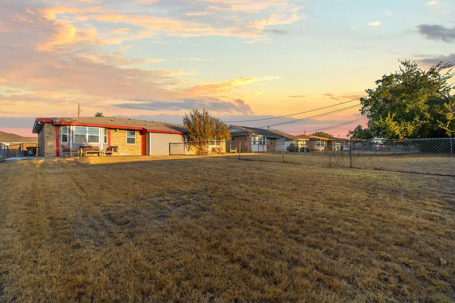 Building Photo - 3313 Chisholm Trail