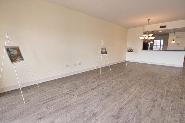 Building Photo - Annual Unfurnished 2 Bedroom 2 Bathroom with a Flex Room in The Waterfront on Venice Island!