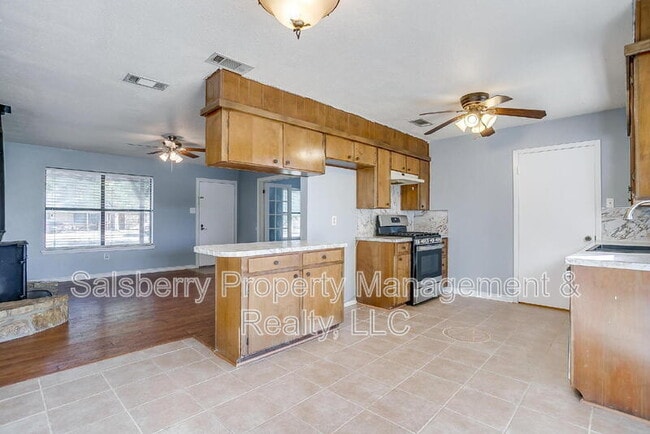 Building Photo - 1113 Gifford Dr