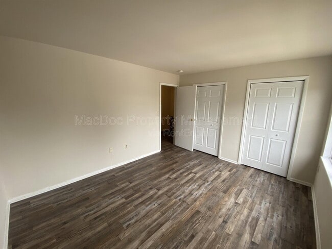 Building Photo - 928 Bellows Ave