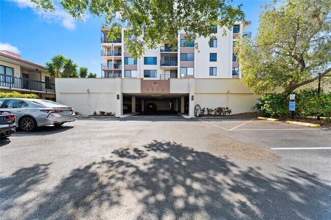 Building Photo - 6268 Palma Del Mar Blvd S