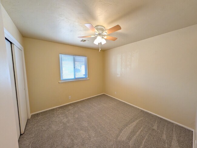 Building Photo - 3209 S 88th E Ave