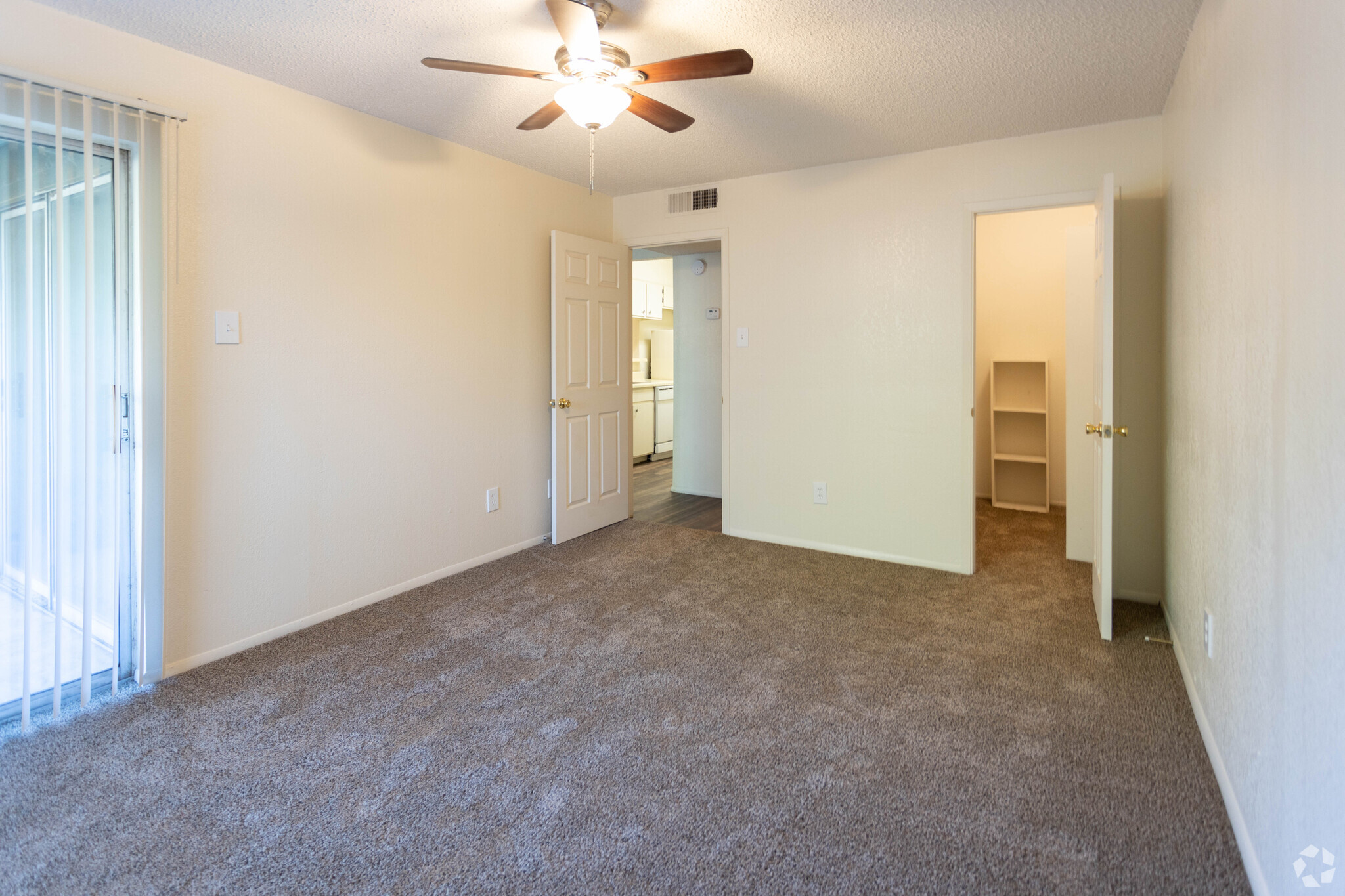 Omni Apartments - 4602 54th St Lubbock TX 79414 | Apartment Finder