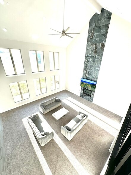 Building Photo - 1405 Gairloch Dr