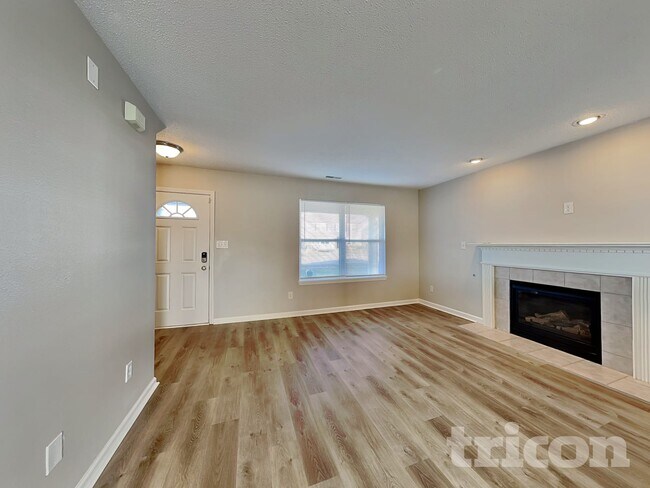 Building Photo - 1432 Dowell St